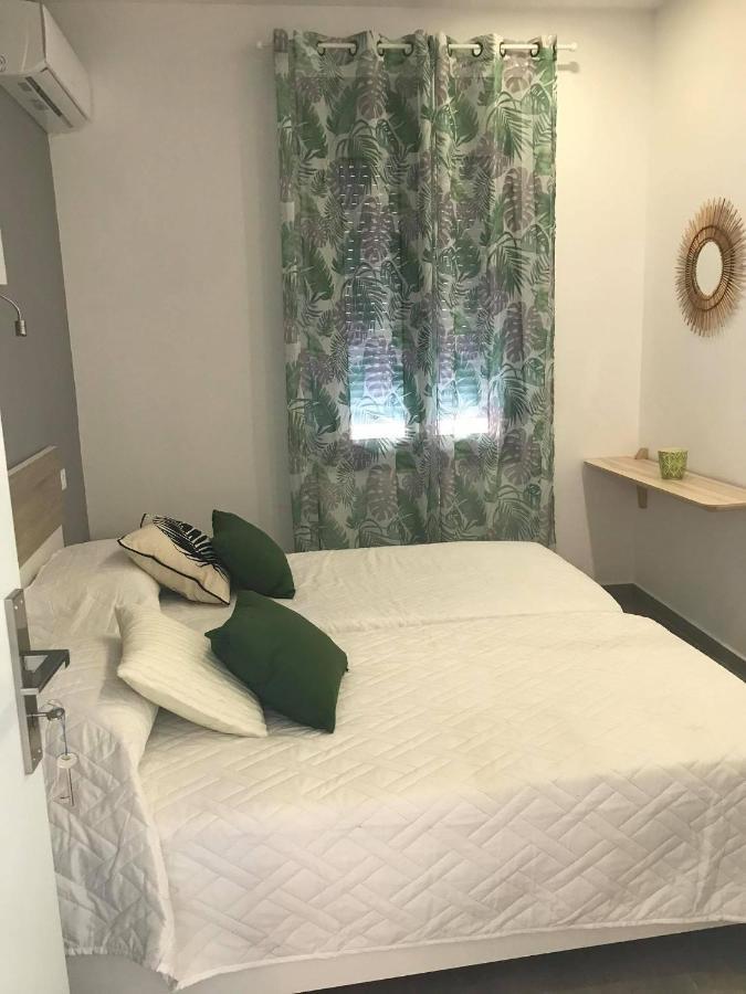 Calma Apartment Masouri Luaran gambar